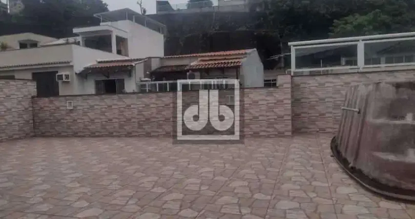 Casa duplex - condomínio - a venda - rua dias da cruz - 4 quartos - 1 vaga terraço - piscina - sauna