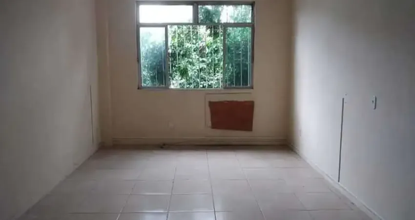 Todos os santos- rua honório- á venda- locação- sala comercial- com babheiro