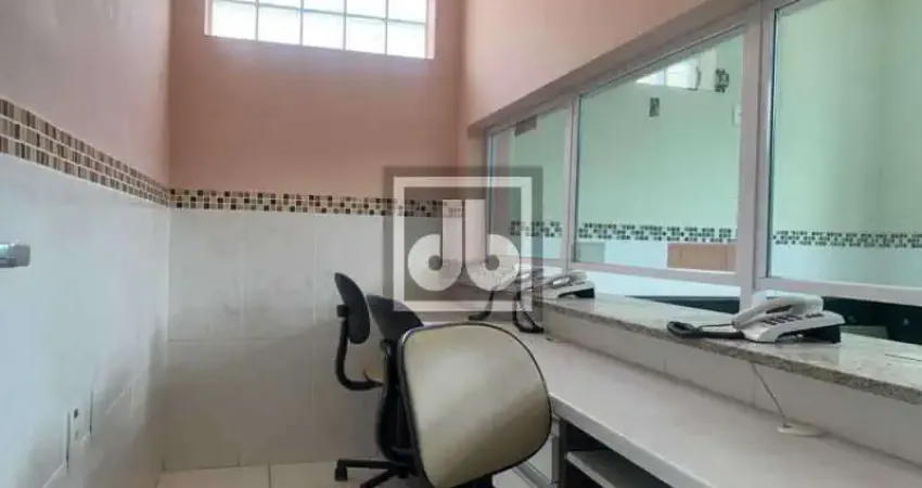 Prédio com 6 salas à venda na Rua Paraná, Piedade, Rio de Janeiro