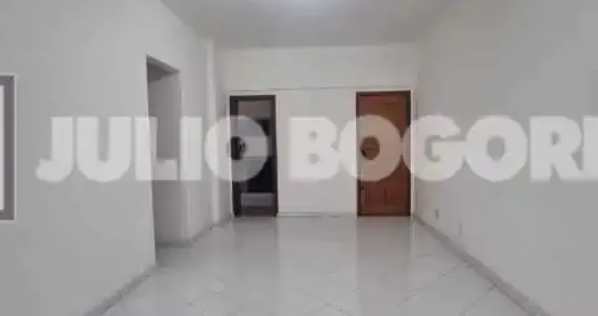 Apartamento com 2 quartos para alugar na Rua Aquidabã, Méier, Rio de Janeiro