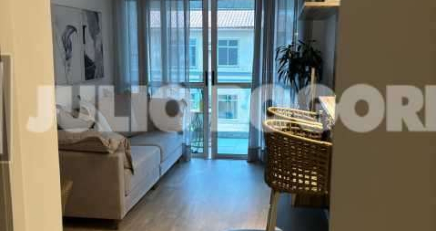 Apartamento com 3 quartos à venda na Avenida Sílvio Picanço, Jurujuba, Niterói