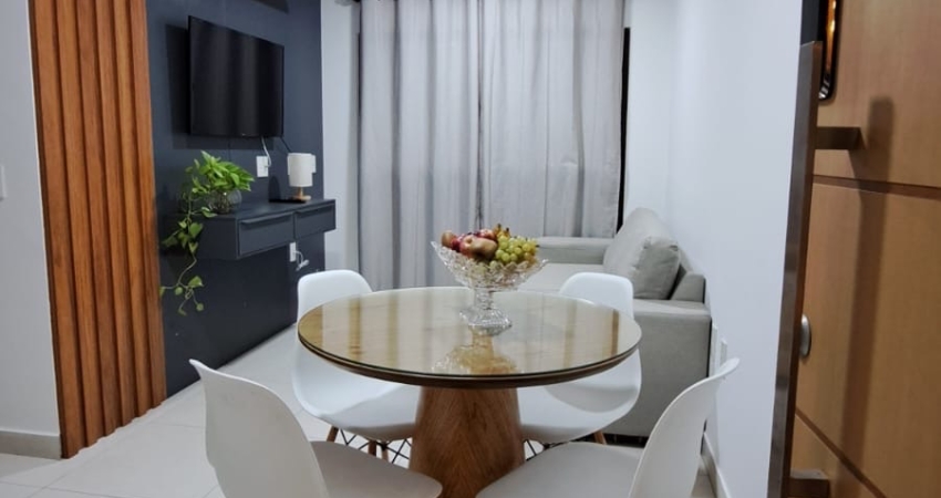 Charmoso apartamento a metros do mar