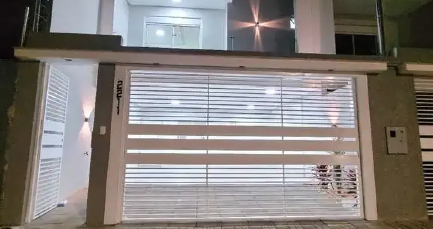 Casa com 3 quartos à venda no FAG, Cascavel 