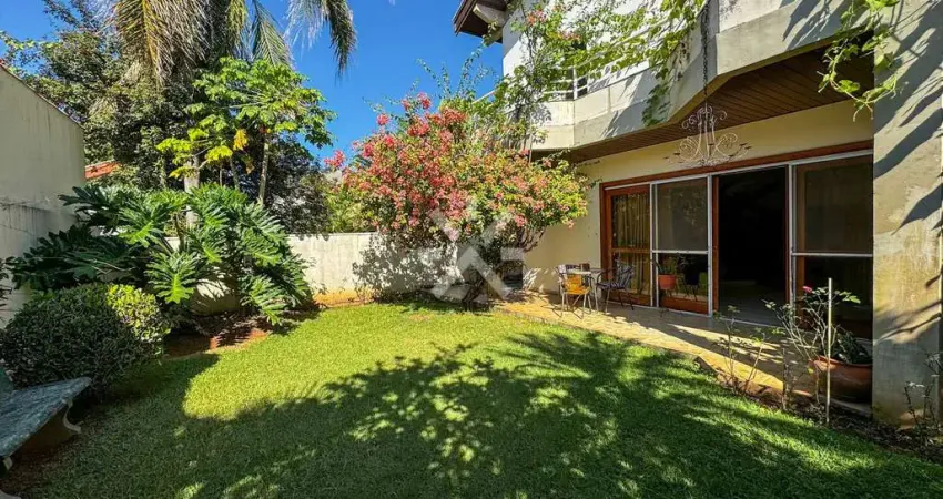 Sobrado com 4 dorms (2 suítes), 228 m2  | Condomínio Jardim das Colinas - SJC