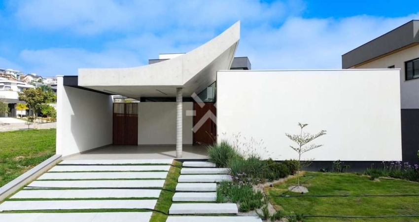 Casa térrea com 3 suítes, 239 m²  | Condomínio Monte Carlo | Urbanova - SJC