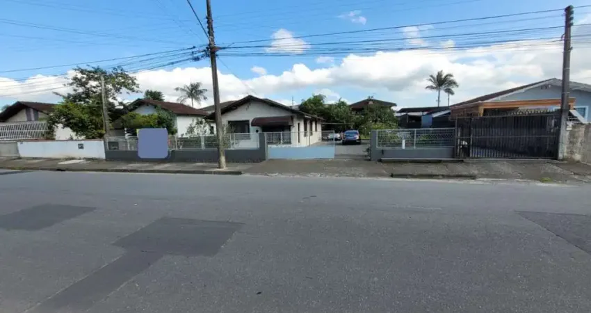 Terreno à venda no Anita Garibaldi, Joinville 