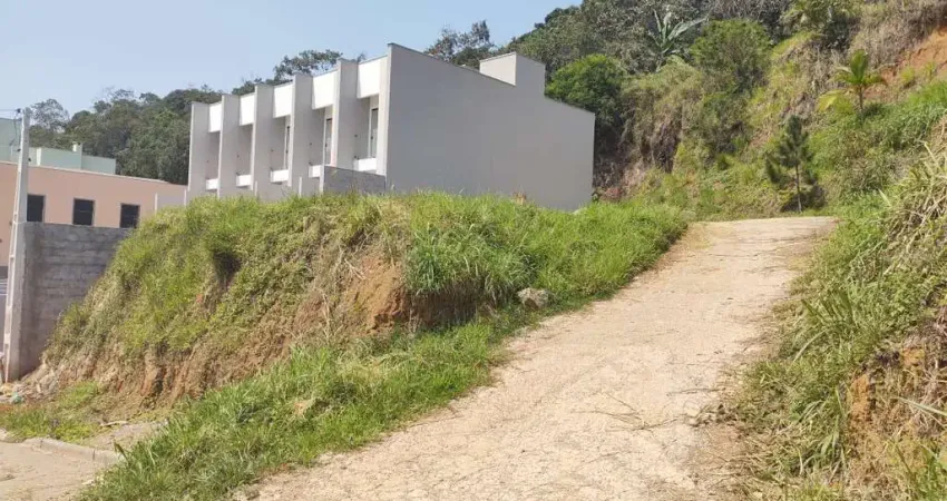 Terreno à venda na Rua Teresópolis, Guanabara, Joinville