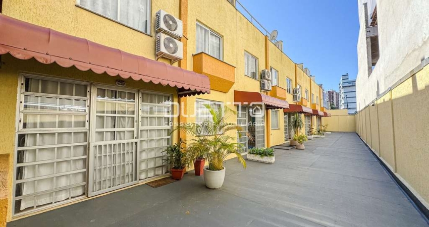 Casa com 3 quartos à venda na Avenida Londrina, 322, Caiobá, Matinhos