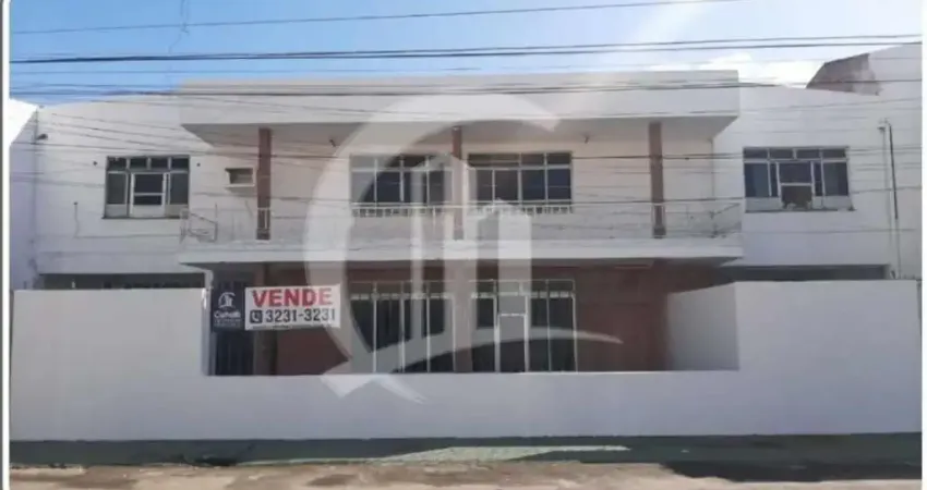 Casa comercial à venda no bairro Suissa