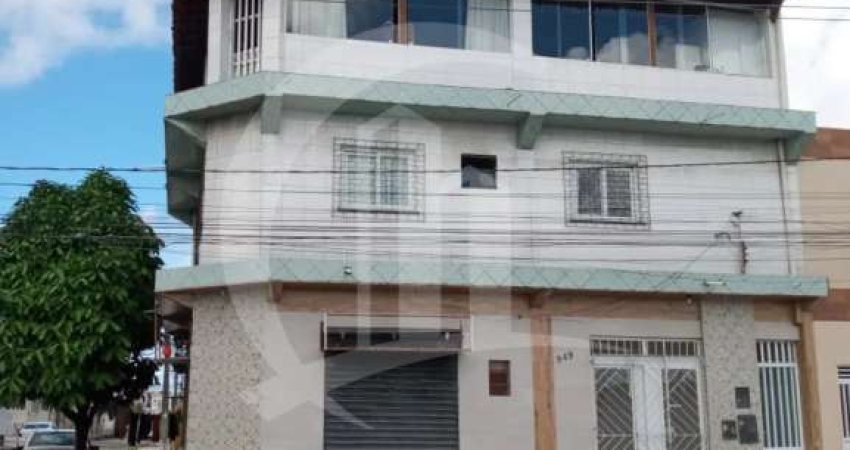 EXCELENTE CASA COMERCIAL E RESIDENCIAL À VENDANA RUA ALAGOAS