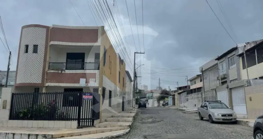 Casa de Esquina de Andar, com 3 Pavimentos no Santo Antônio