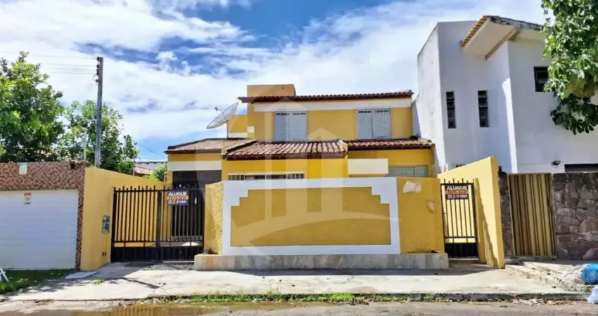 Casa Duplex para Locação na Farolândia