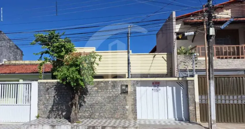 Casa com 3 quartos para alugar no Cirurgia, Aracaju