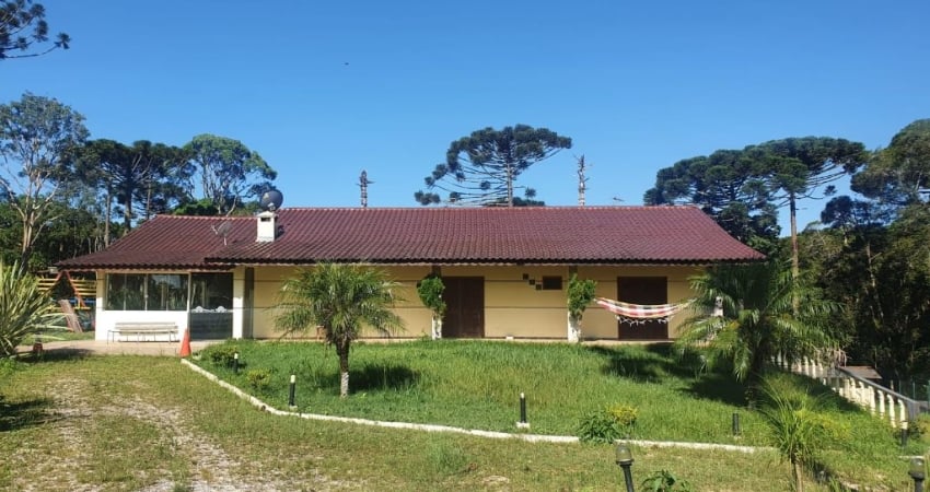 MARAVILHOSA CHÁCARA, LOCALIZADA EM CAMPINA GRANDE DO SUL (APENAS 6KM DA BR)
