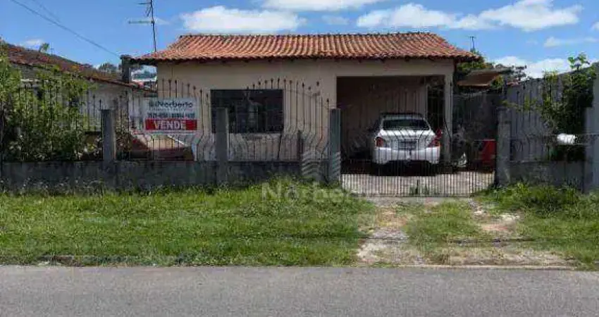 Casa à venda na Rua Congo, Pineville, Pinhais