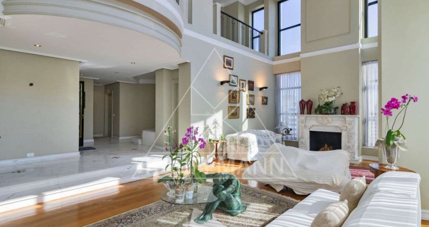 Cobertura Duplex  à Venda em Moema 4 Dorm 3 Suítes, 4 Vagas -  600m²