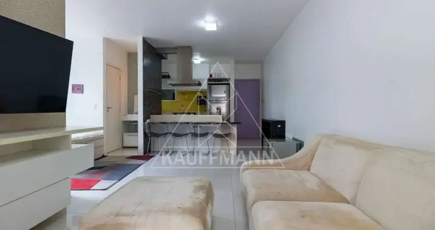 Apartamento à Venda no Jardim Paulista   2 suítes,  2 vagas A.U52m²