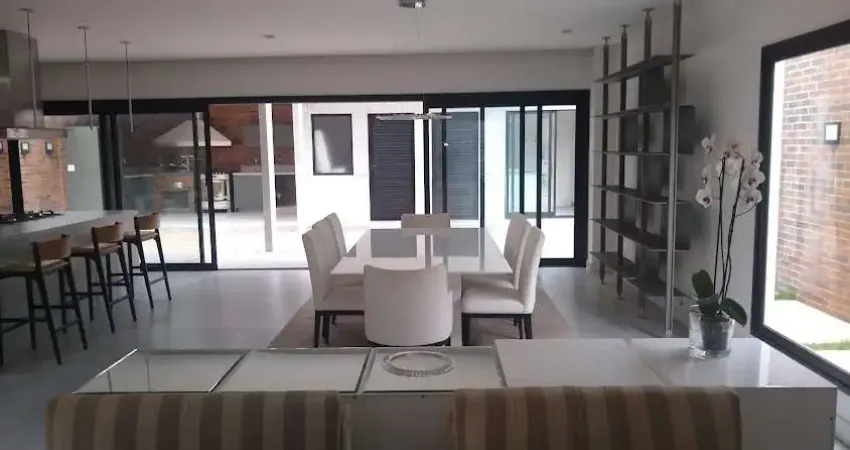 Casa com 3 quartos à venda na Rua Dona Elisa Pereira de Barros, --, Jardim Europa, São Paulo