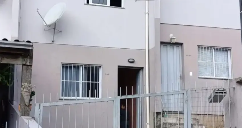 Barbada sobrado individual com 02 quartos no jardim industrial cxs