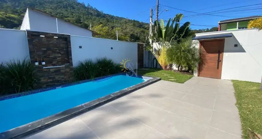 Casa para Temporada em Balneário Camboriú, Barra, 4 dormitórios, 1 suíte, 4 banheiros, 2 vagas