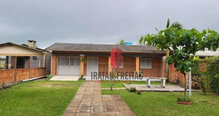 Casa com 4 dormitórios à venda, 204 m² por R$ 550.000,00 - Balneário Rondinha  - Arroio do Sal/RS