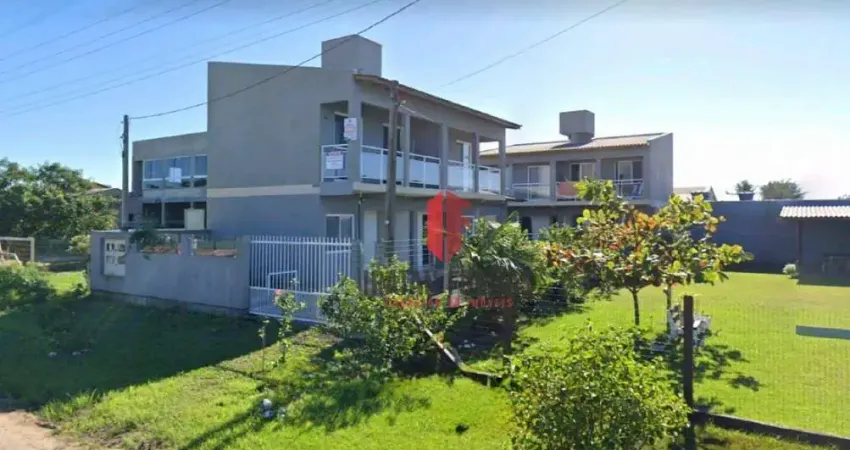 Sobrado à venda por R$ 250.000,00 - Balneário Atlântico - Arroio do Sal/RS