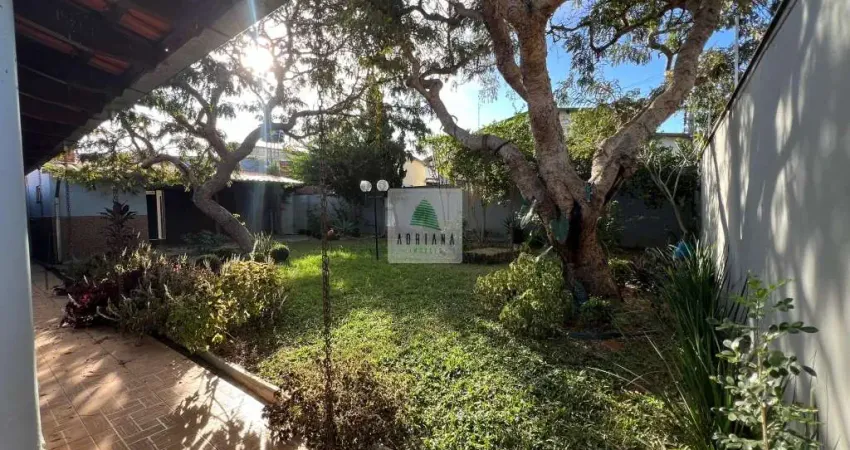 Casa Ampla Integra&amp;ccedil;&amp;atilde;o com Natureza  Terreno com 800 mts &amp;Aacute;rea Constru&amp;iacute;da  450 mts&amp;sup2;