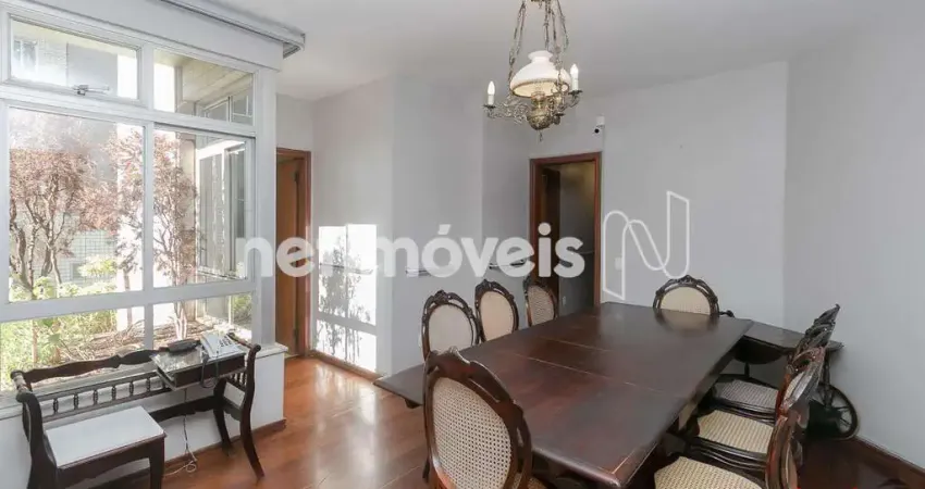 Apartamento à venda no bairro Funcionários com 180m² e 4 dormitórios/quartos disponíveis