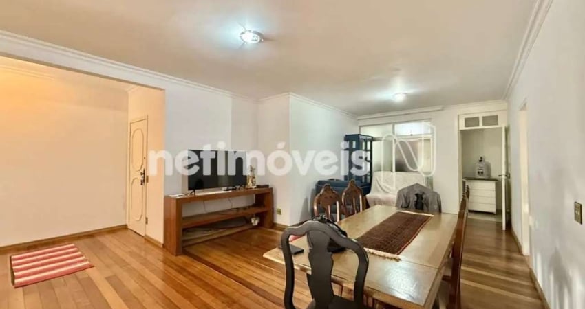 Apartamento à venda no bairro Serra com 200m² e 4 dormitórios/quartos.