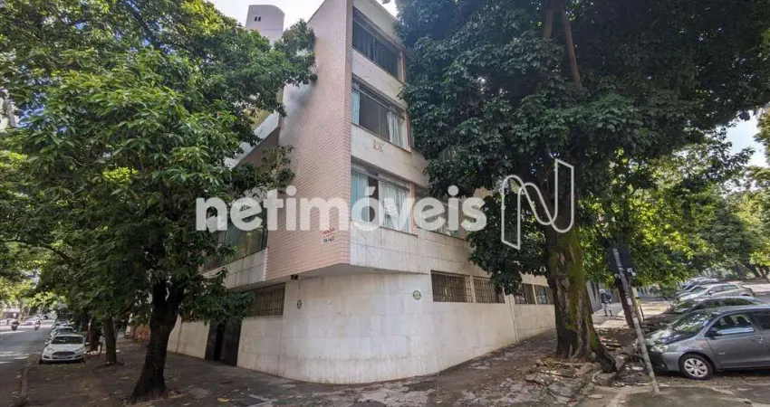 Apartamento à venda na Savassi com 137m² e 3 dormitórios/quartos disponíveis.