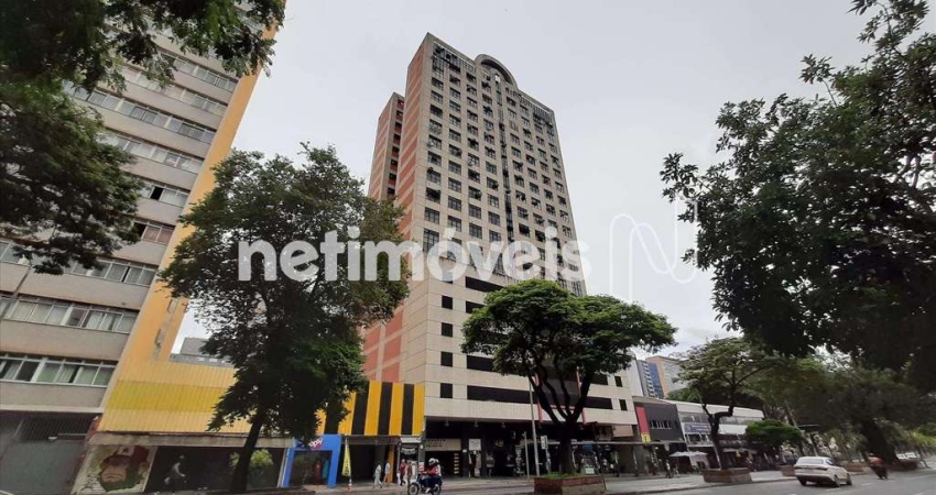 Escritório à venda/aluguel no Centro com 27 m² de área útil disponível agora!
