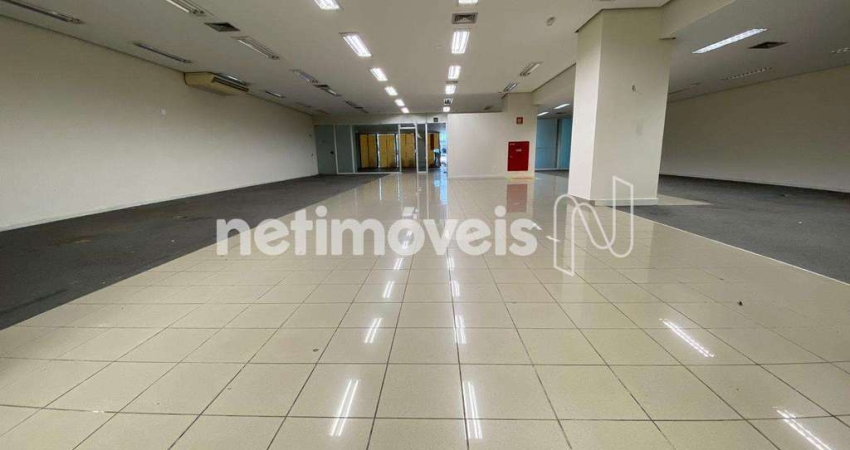 Loja para Alugar no Bairro Funcionários com 484 m² de Área Útil disponível