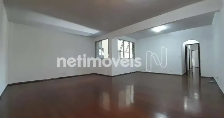 Apartamento à venda no bairro Funcionários com 151 m² e 4 dormitórios/quartos.