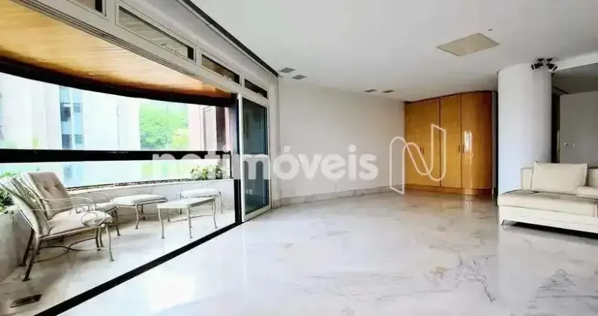 Apartamento para Alugar no Bairro Serra com 280m² e 3 Dormitórios/Quartos