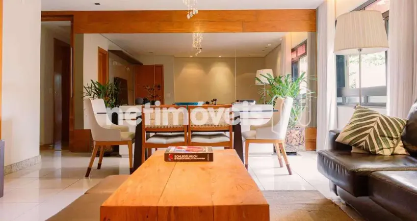 Apartamento à venda no bairro Funcionários com 113 m² e 4 dormitórios/quartos.