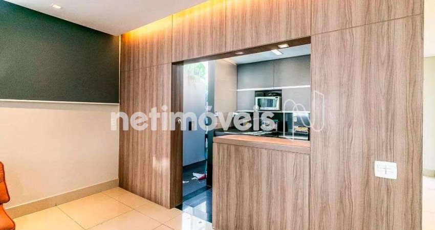 Apartamento à venda no bairro Gutierrez com 160m² e 4 dormitórios/quartos disponíveis