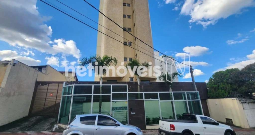 Apartamento à venda no bairro Santa Efigênia com 67 m² e 3 dormitórios/quartos disponíveis