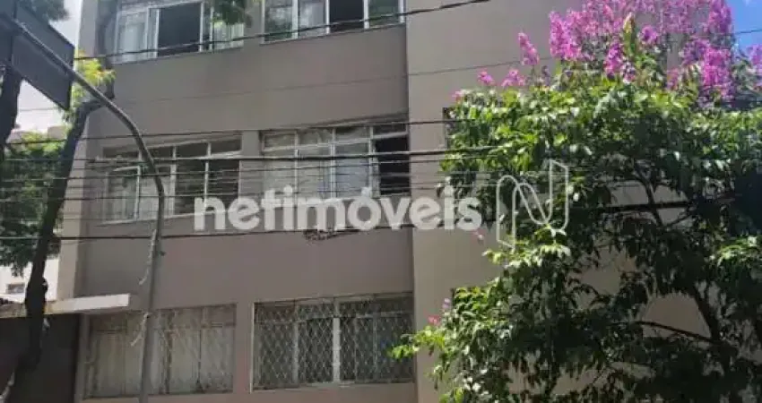 Apartamento à venda no bairro Santo Agostinho com 120 m² e 3 dormitórios/quartos.