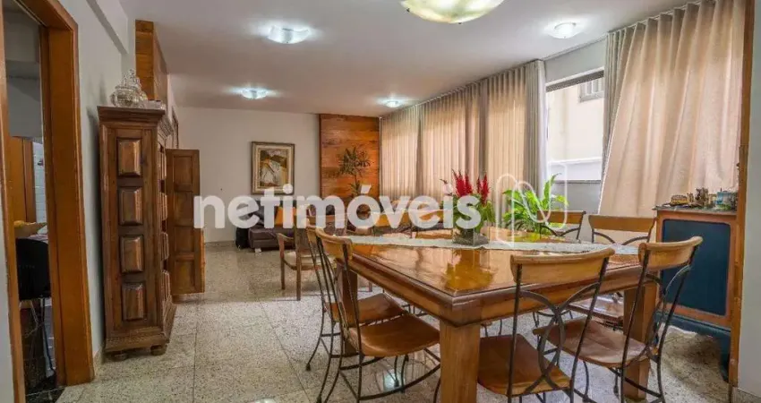 Apartamento em Buritis à venda com 158 m² e 4 dormitórios/quartos disponíveis.
