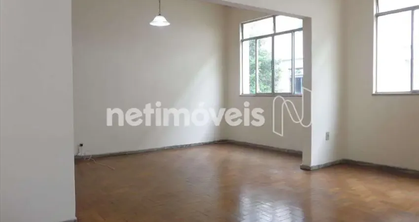Apartamento à venda no bairro Santo Agostinho com 132 m² e 3 dormitórios/quartos.