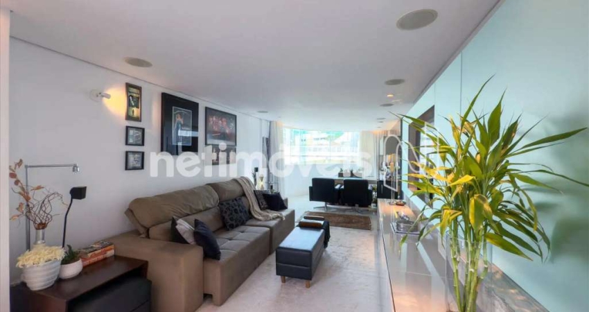 Apartamento à venda no bairro Buritis com 123 m² e 3 dormitórios/quartos.