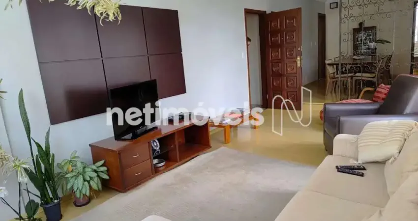 Apartamento à venda no bairro Serra com 152 m² e 4 dormitórios/quartos disponíveis.