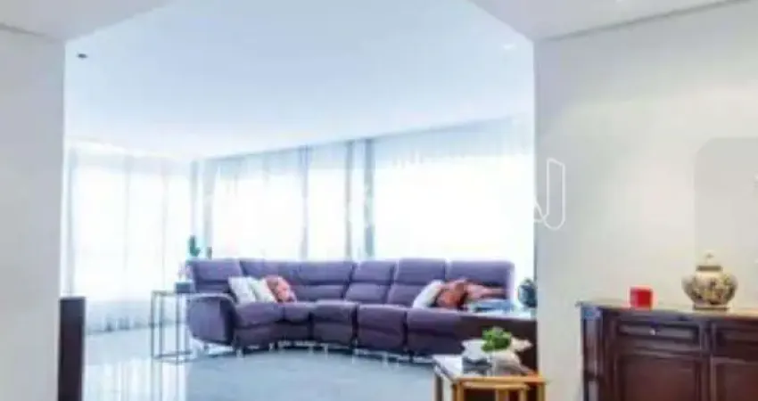 Apartamento com 4 dormitórios no bairro Buritis e área útil de 154 m² à venda.