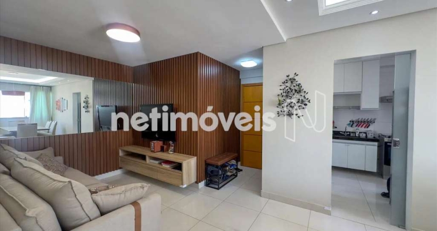 Apartamento à venda no bairro Prado com 3 dormitórios/quartos e 82 m² de área útil.