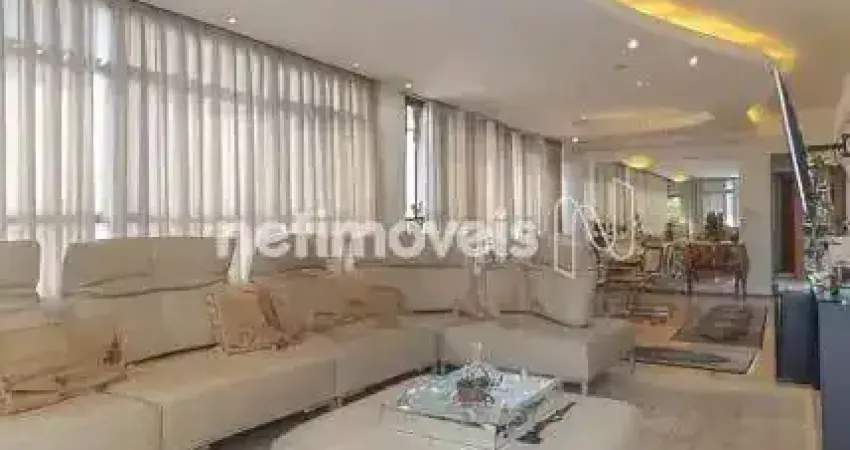 Apartamento à venda no bairro Serra - 4 dormitórios e 160 m² de área útil