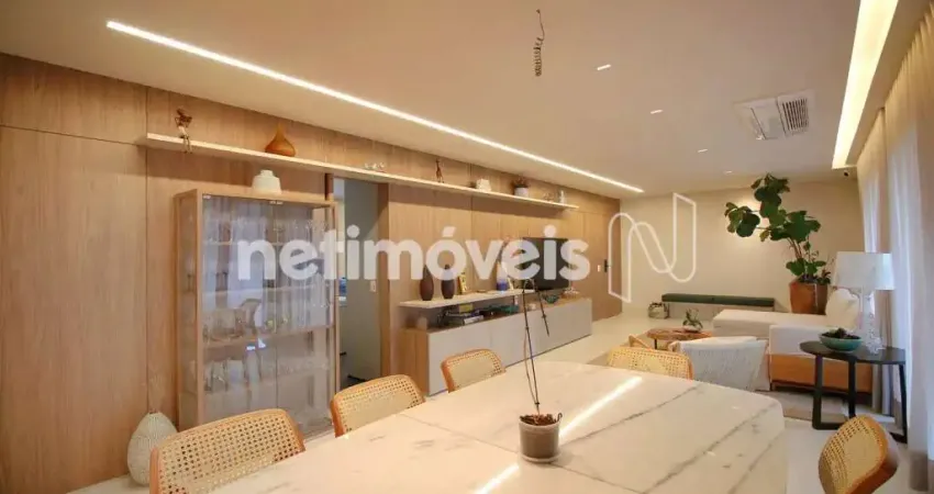 Apartamento à venda no bairro Santo Antônio com 173 m² e 4 dormitórios/quartos.