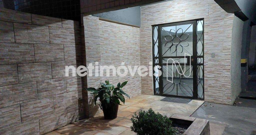 Apartamento à venda no bairro Buritis com 93 m² e 3 dormitórios/quartos disponíveis.