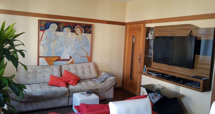 Apartamento à venda no bairro Lourdes com 3 dormitórios/quartos e 95 m².