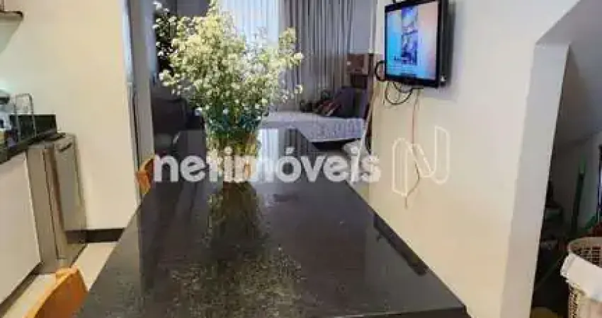 Apartamento à venda na Sagrada Família com 218 m² e 4 dormitórios/quartos disponíveis!