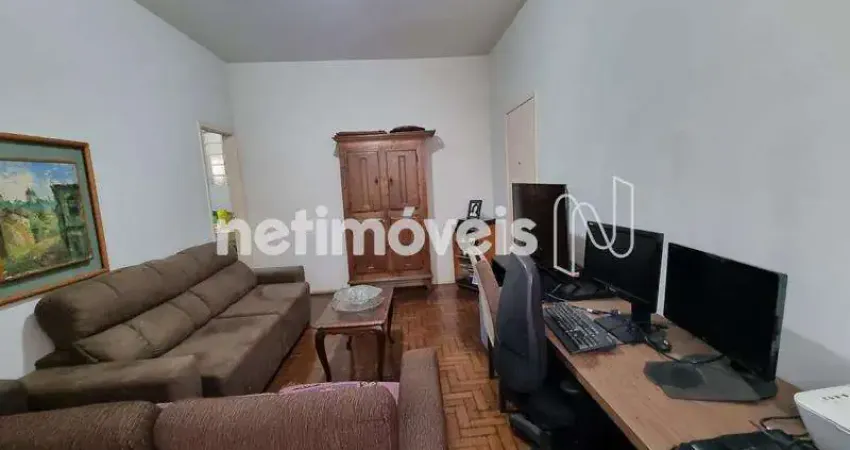 Apartamento à venda no bairro Santo Agostinho com 90 m² e 3 dormitórios/quartos disponíveis